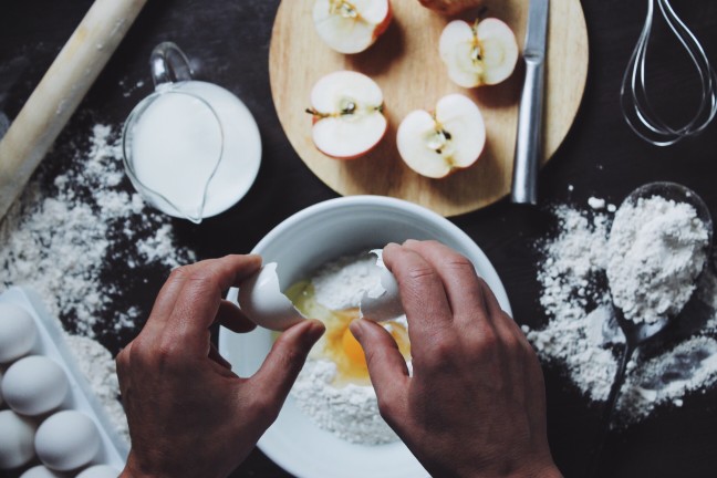assembling ingredients in a pie as a metaphor for execution process group