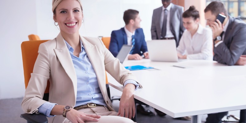 Cómo ejercer un buen liderazgo y mejorar la productividad del equipo